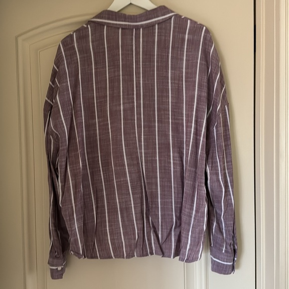 Core Life Buttoned Blouse with twist front Size XL - Picture 3 of 6